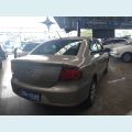 VOLKSWAGEN VOYAGE 1.0 MI 8V FLEX 4P - PRATA - 2013 Foto 4 (Miniatura)