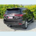 TOYOTA HILUX SW4 2.8 D-4D TURBO DIESEL SRX 7L 4X4 AUT. - MARROM - 2021 Foto 4 (Miniatura)