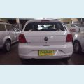 VOLKSWAGEN GOL 1.0 12V MPI TOTALFLEX 4P - BRANCO - 2020 Foto 4 (Miniatura)