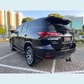 TOYOTA HILUX SW4 2.7 SR 7 LUGARES 4X2 16V FLEX 4P AUT. - PRETO - 2017 Foto 4 (Miniatura)