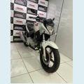 HONDA CB 300R STREET - BRANCO - 2012 Foto 4 (Miniatura)