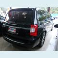 CHRYSLER TOWN & COUNTRY 3.6 TOURING V6 24V 4P AUT. - PRETO - 2012 Foto 4 (Miniatura)