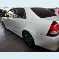 TOYOTA ETIOS 1.5 PLATINUM SEDAN 16V FLEX 4P AUT. - BRANCO - 2018 Foto 4 (Miniatura)