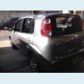 FIAT UNO 1.0 EVO VIVACE 8V FLEX 4P - CINZA - 2011 Foto 4 (Miniatura)