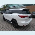 TOYOTA HILUX SW4 2.8 SRX 4X4 7 LUGARES 16V TURBO INTERCOOLER DIESEL 4P AUT. - BRANCO - 2017 Foto 4 (Miniatura)