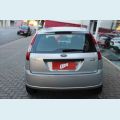 FORD FIESTA 1.6 MPI HATCH 8V FLEX 4P - PRATA - 2007 Foto 5 (Miniatura)