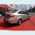 FORD FIESTA 1.6 SE SEDAN 16V FLEX 4P POWERSHIFT - PRATA - 2014 Foto 5 (Miniatura)