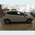 FORD FIESTA 1.6 SE HATCH 16V FLEX 4P POWERSHIFT - BRANCO - 2015 Foto 5 (Miniatura)