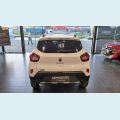 RENAULT KWID 1.0 12V SCE FLEX OUTSIDER MANUAL - BRANCO - 2023 Foto 5 (Miniatura)