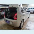 VOLKSWAGEN UP 1.0 TSI MOVE UP 12V FLEX 4P - PRATA - 2017 Foto 6 (Miniatura)