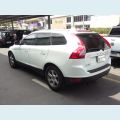 VOLVO XC60 2.0 T5 COMFORT FWD TURBO 4P AUT. - BRANCO - 2011 Foto 6 (Miniatura)
