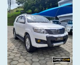 Veículo: HILUX 2.7 SR 4X2 CD (Listagem)