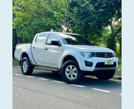 Veículo: L200 TRITON 2.4 HLS (Listagem)