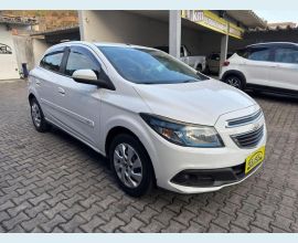 Veículo: ONIX 1.4MT LT (Listagem)