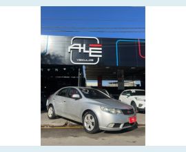 Veículo: CERATO AUT. 4P (Listagem)