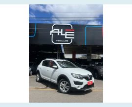Veículo: RENAULT SANDERO (Listagem)