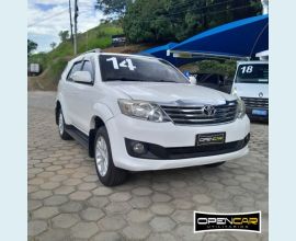 Veículo: TOYOTA HILUX SR 2.7 (Listagem)