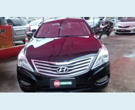 Veículo: AZERA 3.0 MPFI GLS (Listagem)