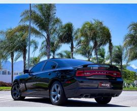 Veículo: CHARGER 5.7 R/T (Listagem)