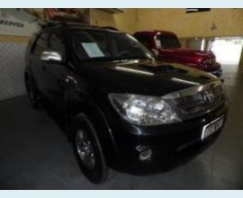 Veículo: HILUX SW4 3.0 SRV (Listagem)