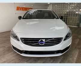 Veículo: V60 2.0 T4 MOMENTUM (Listagem)