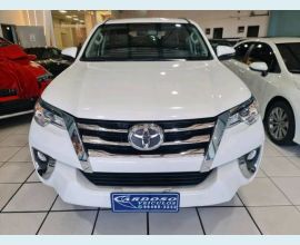 Veículo: HILUX SW4 2.7 SRV 7 (Listagem)