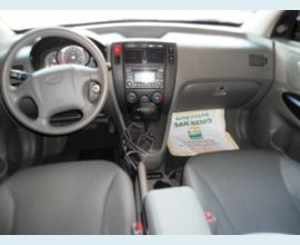 Veículo: TUCSON GL 4P 2.0 (Listagem)