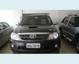 Veículo: HILUX SW4 SRV D4-D (Listagem)