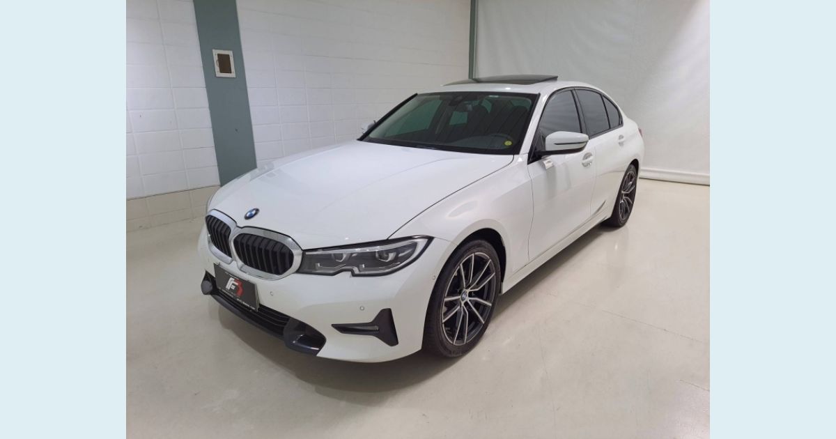 BMW 320i