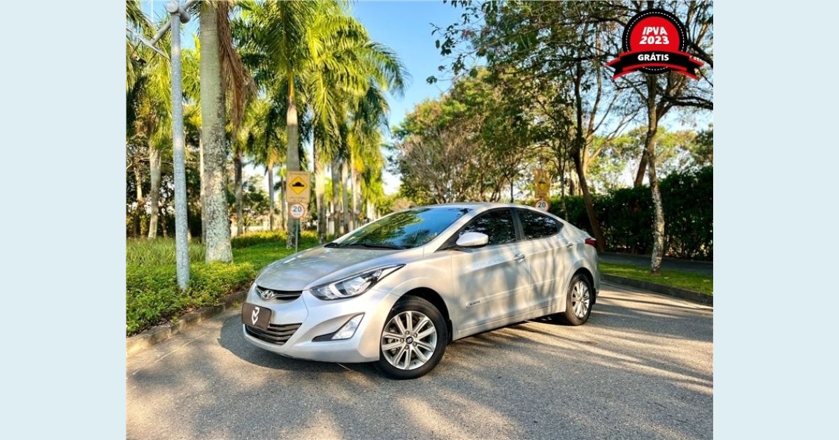 HYUNDAI ELANTRA