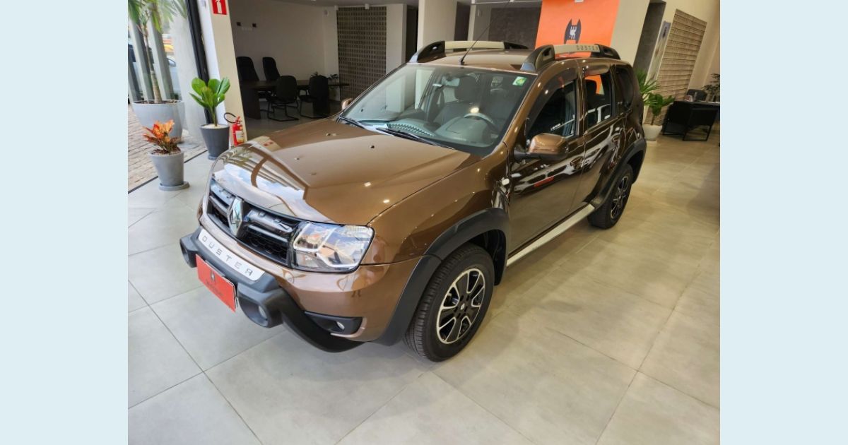 RENAULT DUSTER
