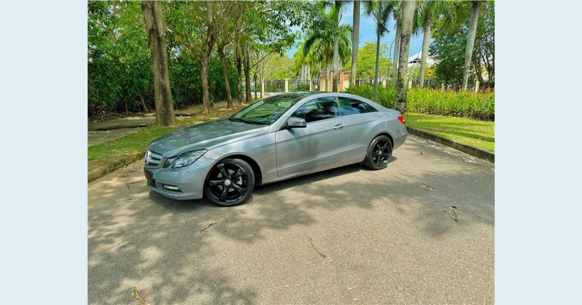 MERCEDES-BENZ E 250
