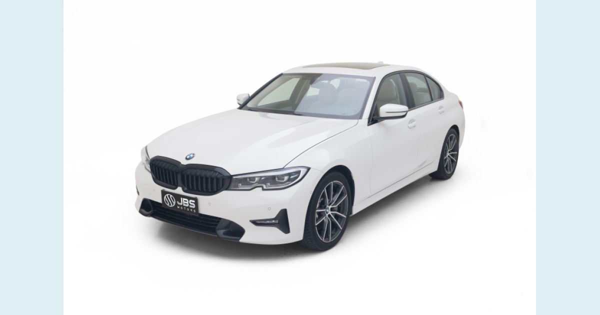 BMW 330i
