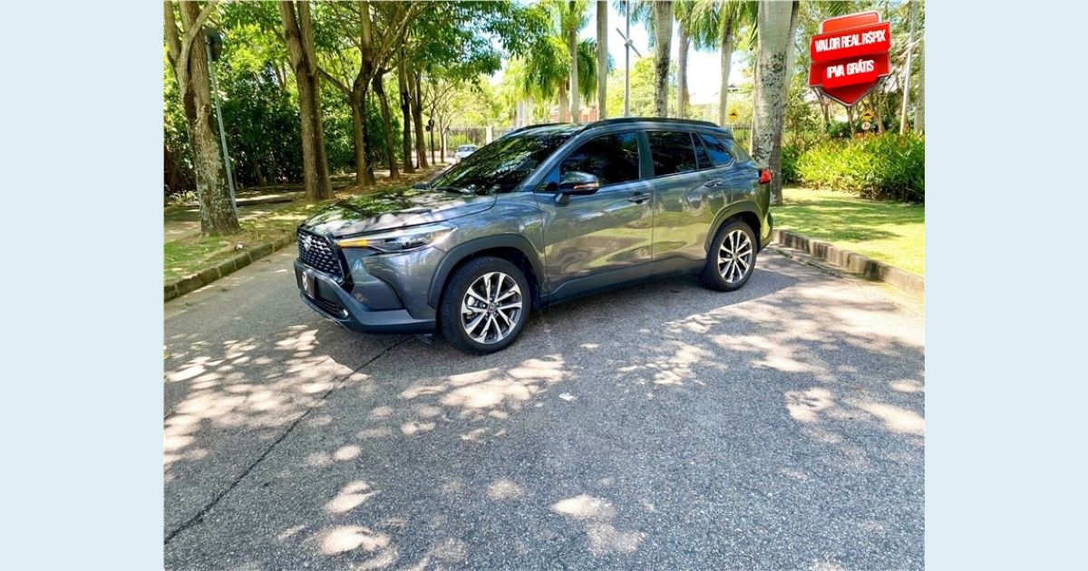 TOYOTA COROLLA CROSS