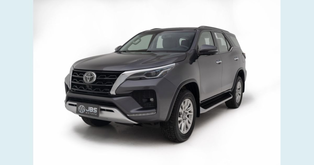 TOYOTA HILUX SW4