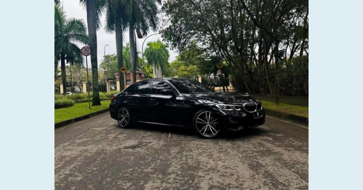 BMW 320i