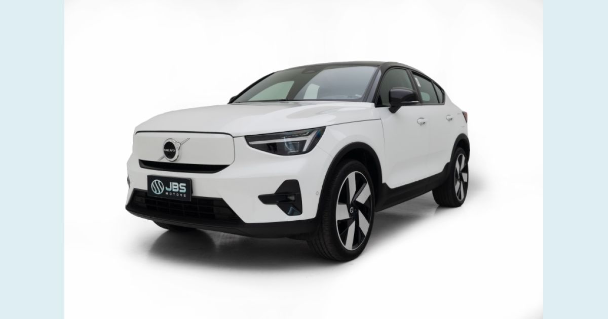 VOLVO C40