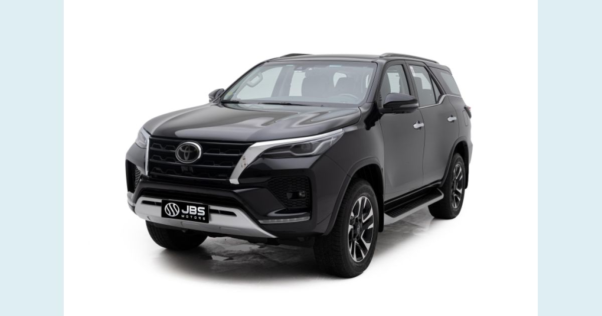 TOYOTA HILUX SW4