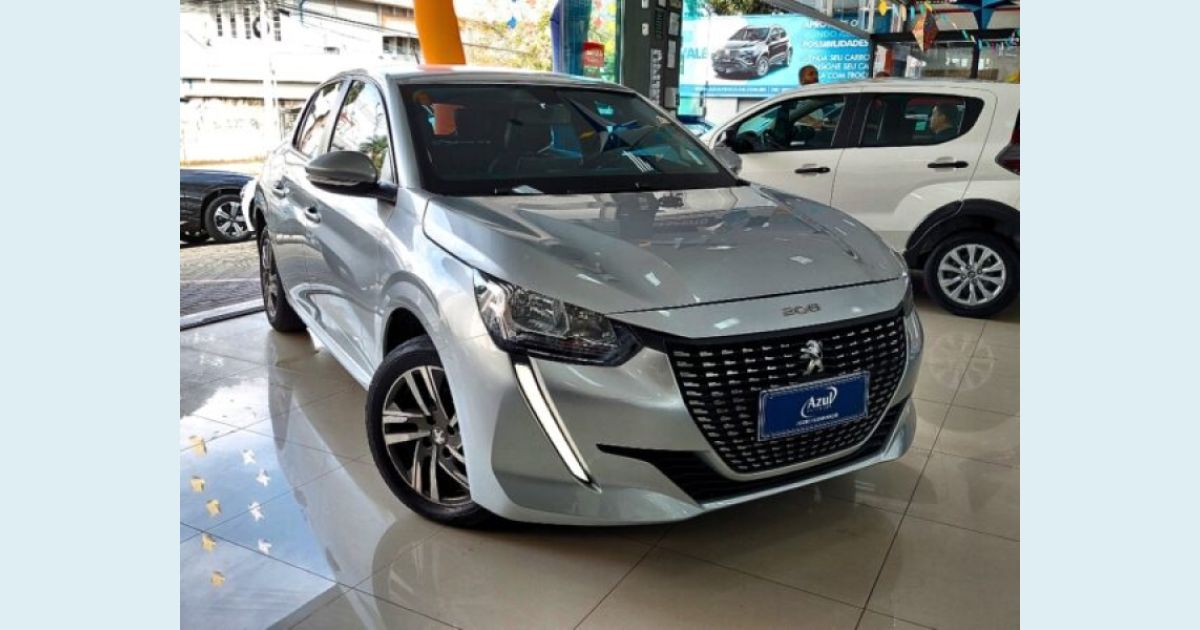 PEUGEOT 208