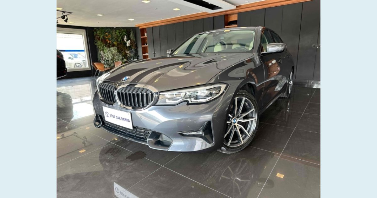 BMW 320i