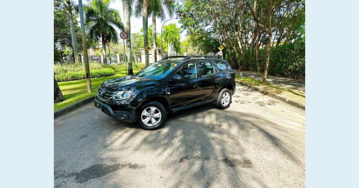 RENAULT DUSTER