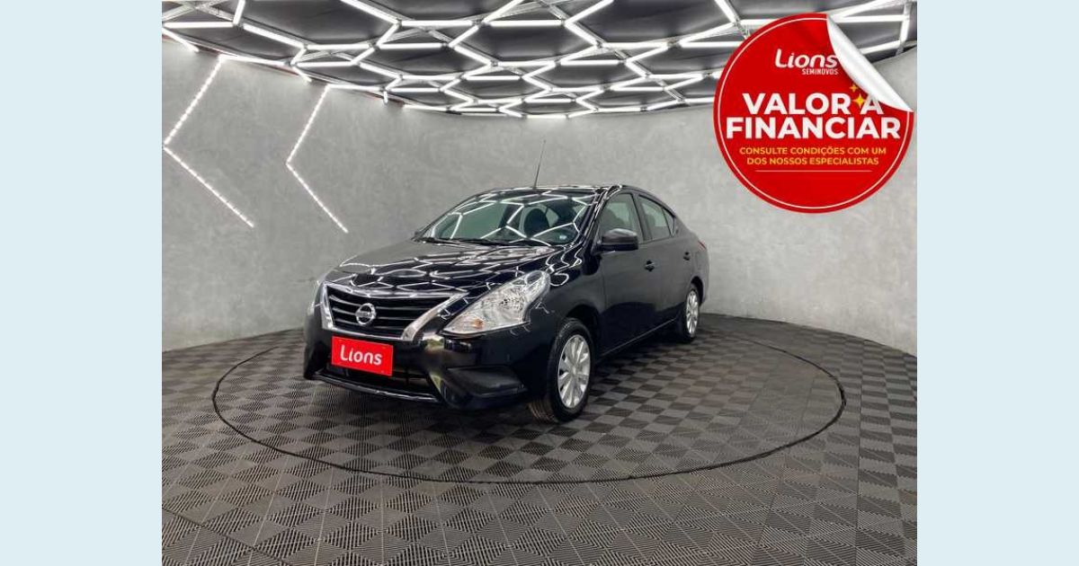 NISSAN VERSA