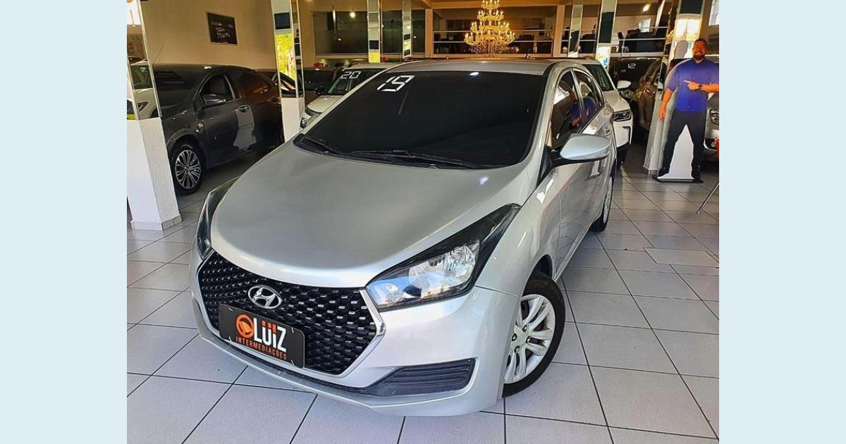 HYUNDAI HB20S