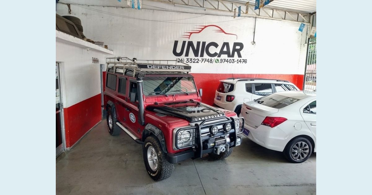LAND ROVER DEFENDER
