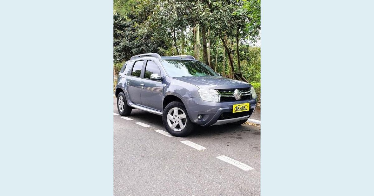 RENAULT DUSTER