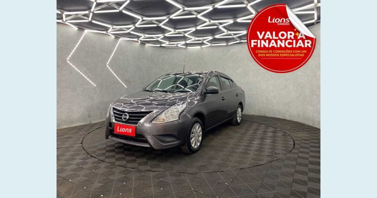 NISSAN VERSA