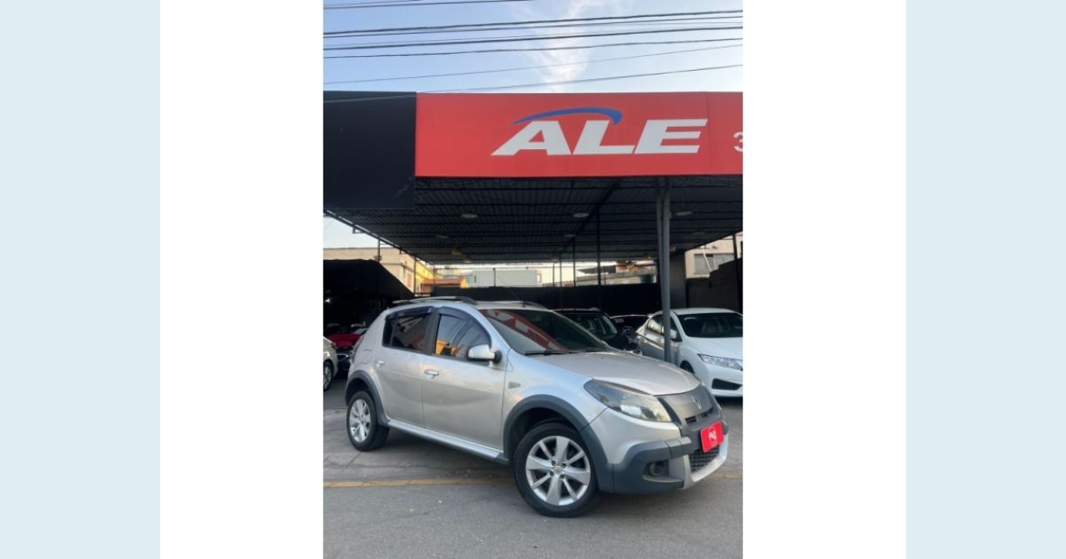 RENAULT SANDERO