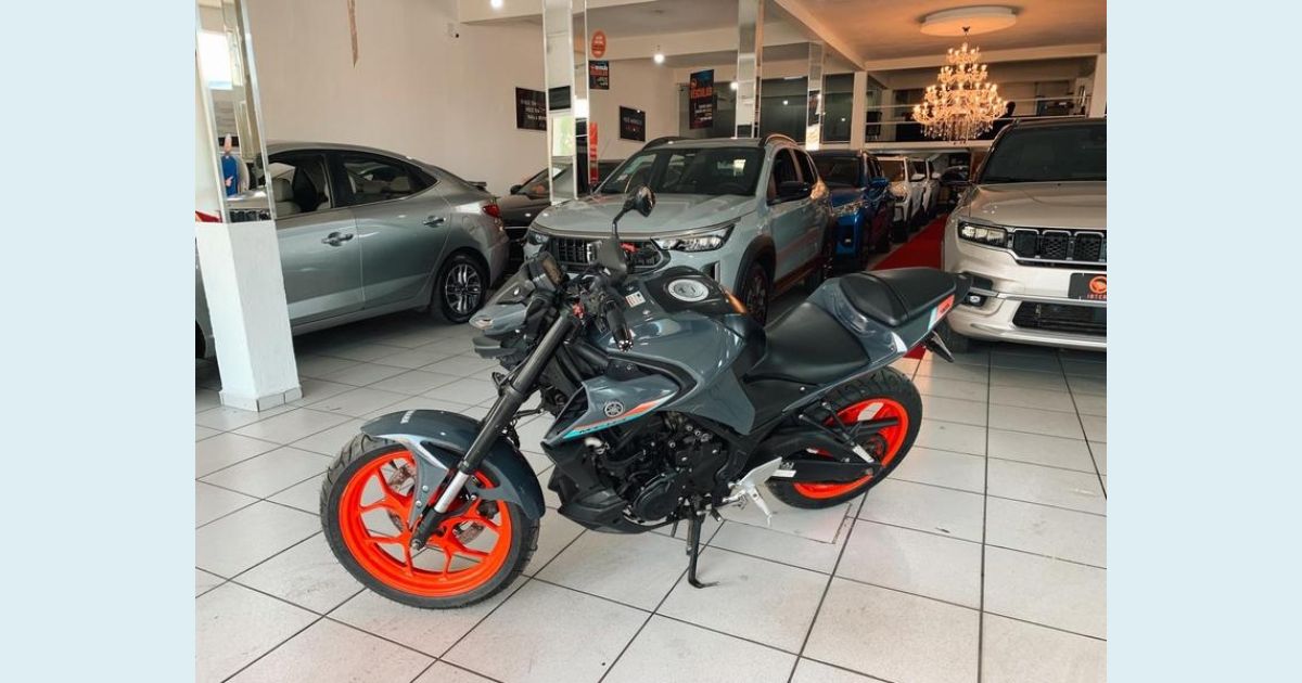 YAMAHA MT-03