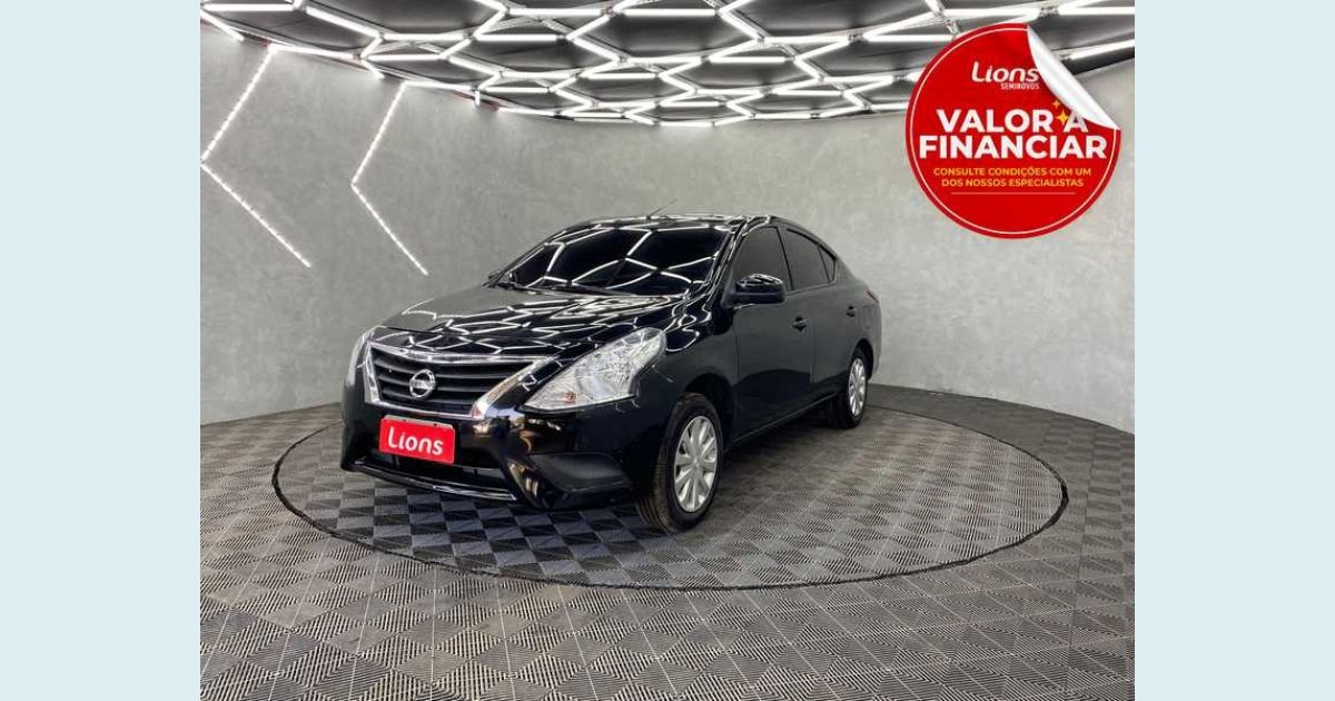 NISSAN VERSA