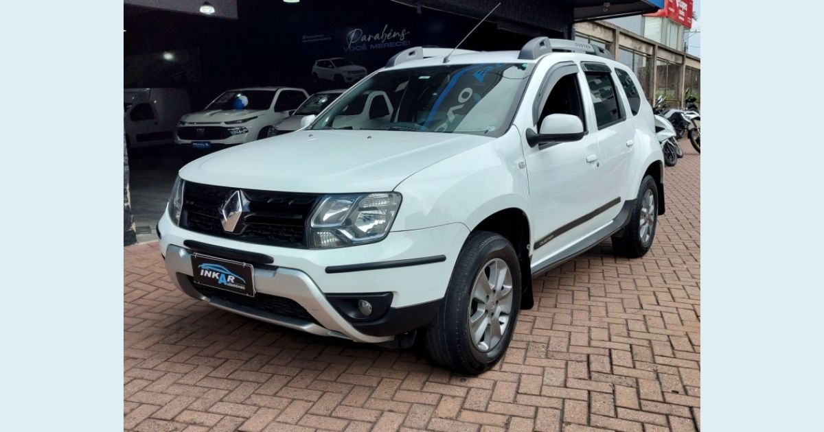 RENAULT DUSTER